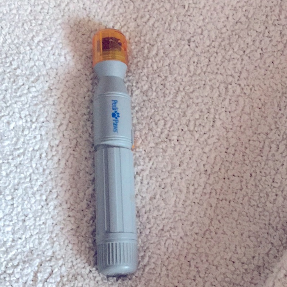 Pets nail groomer